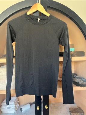 Rest less Black Ribbed Long Sleeve running top